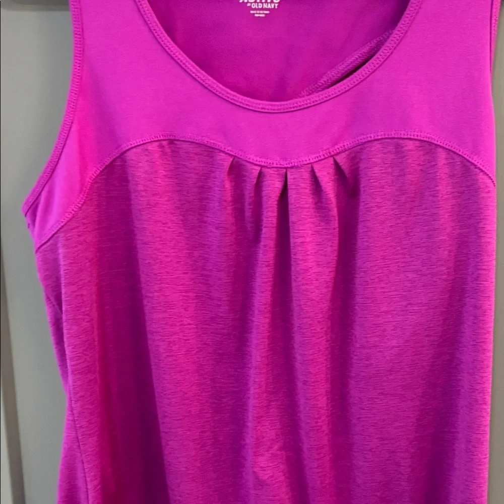 Old Navy Fuchsia Women's Tank Top active Size Medium - Picture 4 of 7